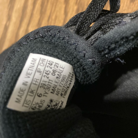 Excellent condition Adidas Bounce-two pairs - Picture 4 of 10